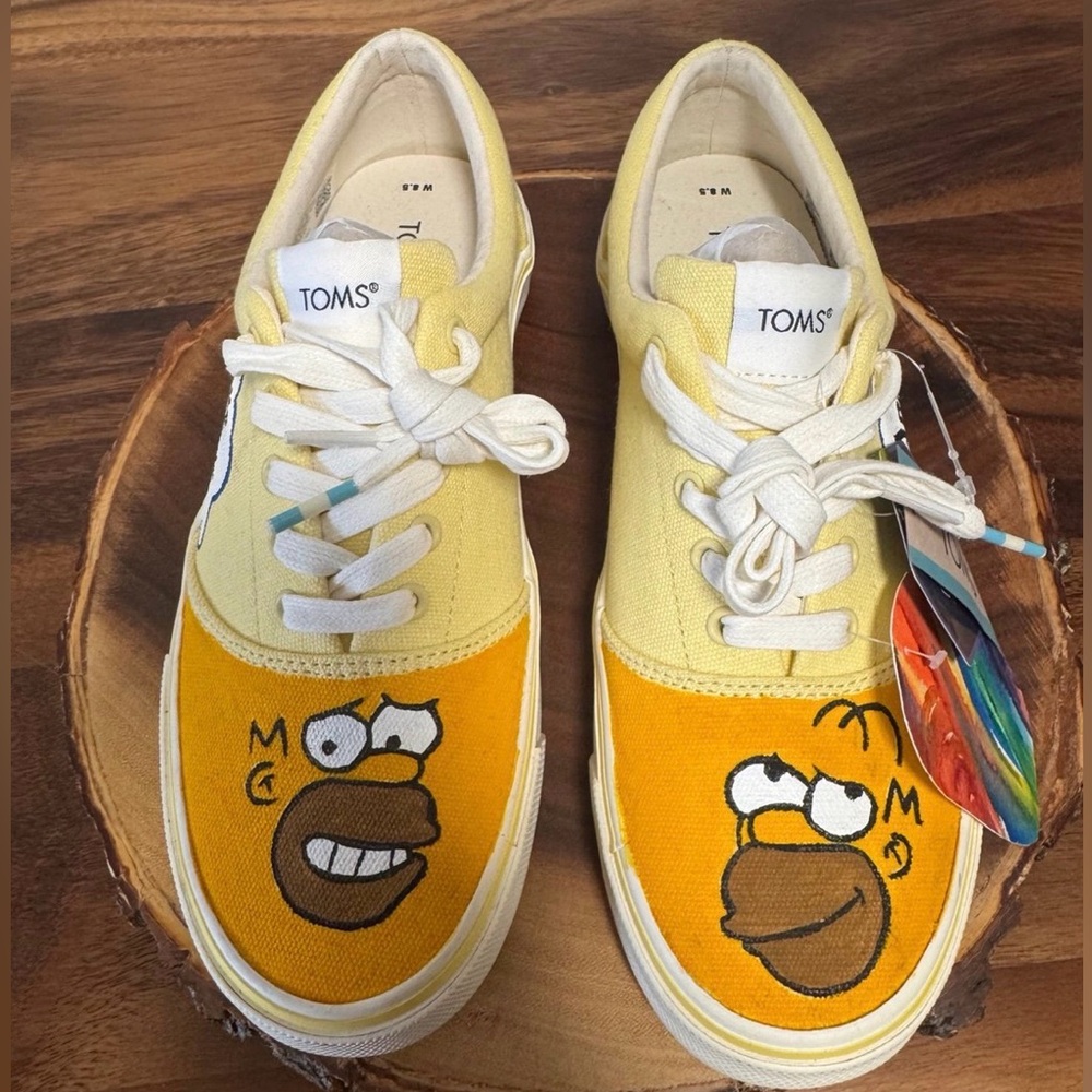 TOMS the Simpson sneakers size 8.5 women’s